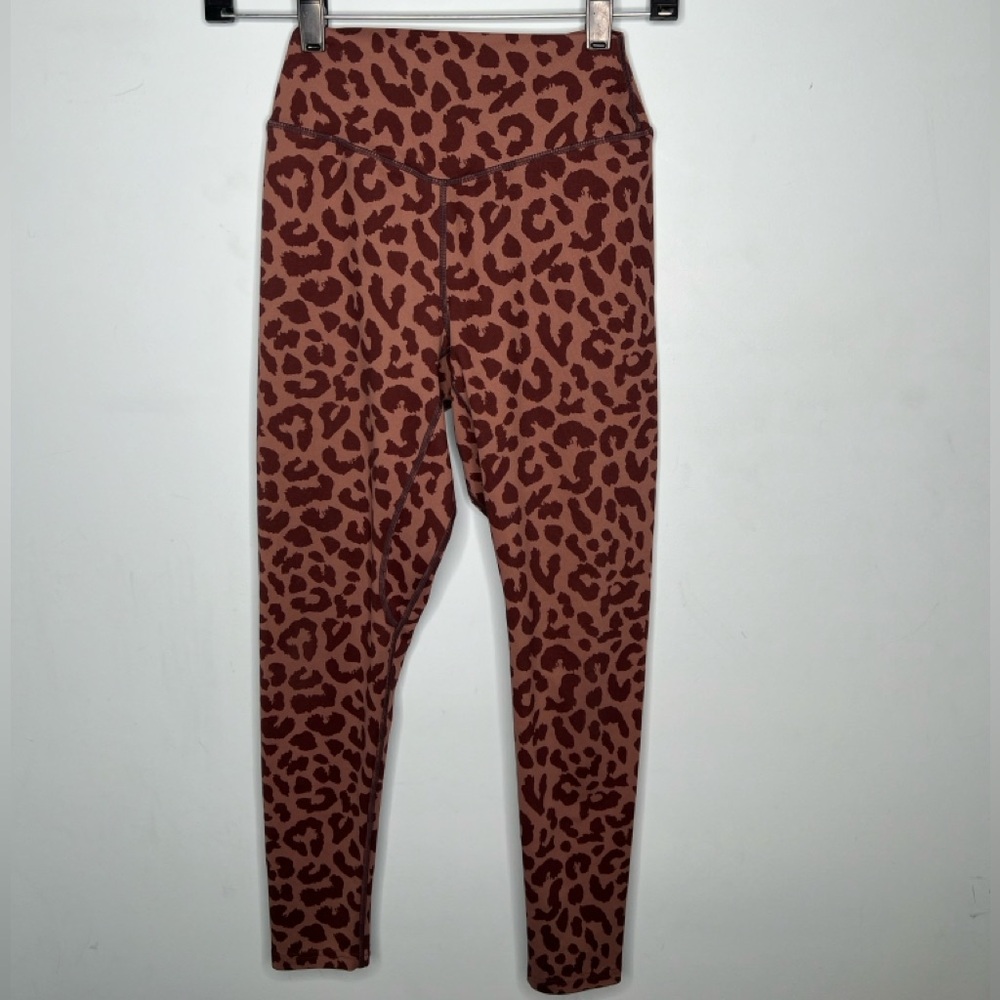 Balance Athletica - Kingdom collection - leopard print